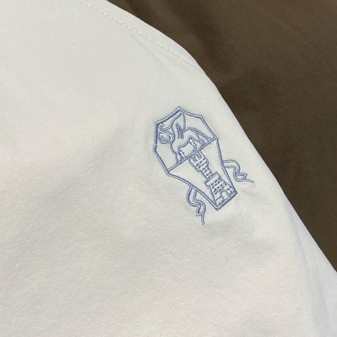 Real details shot!